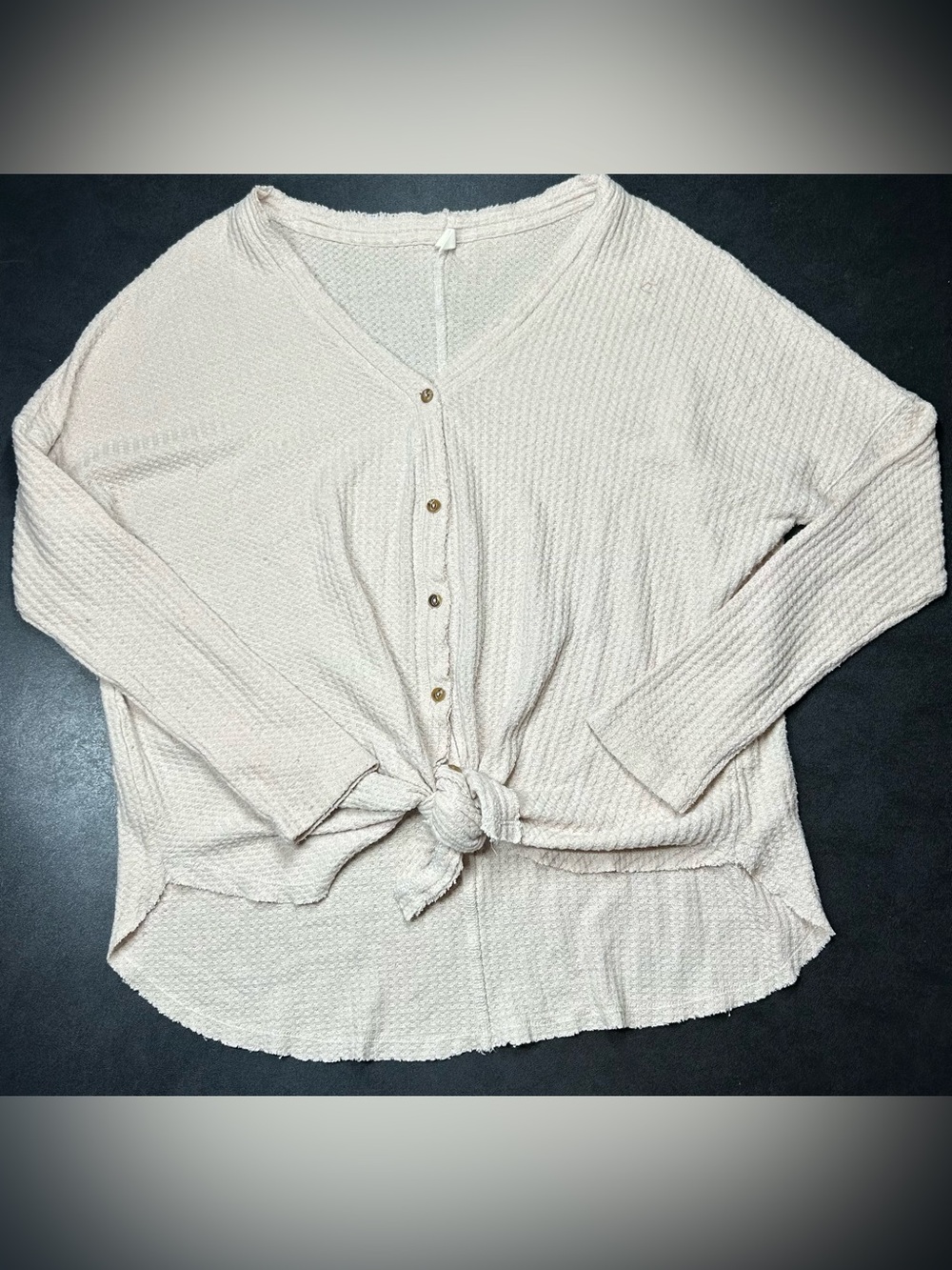 Wishlist Size S/M Gray Waffle Knit V-Neck Button Twist Front Cardigan Sweater